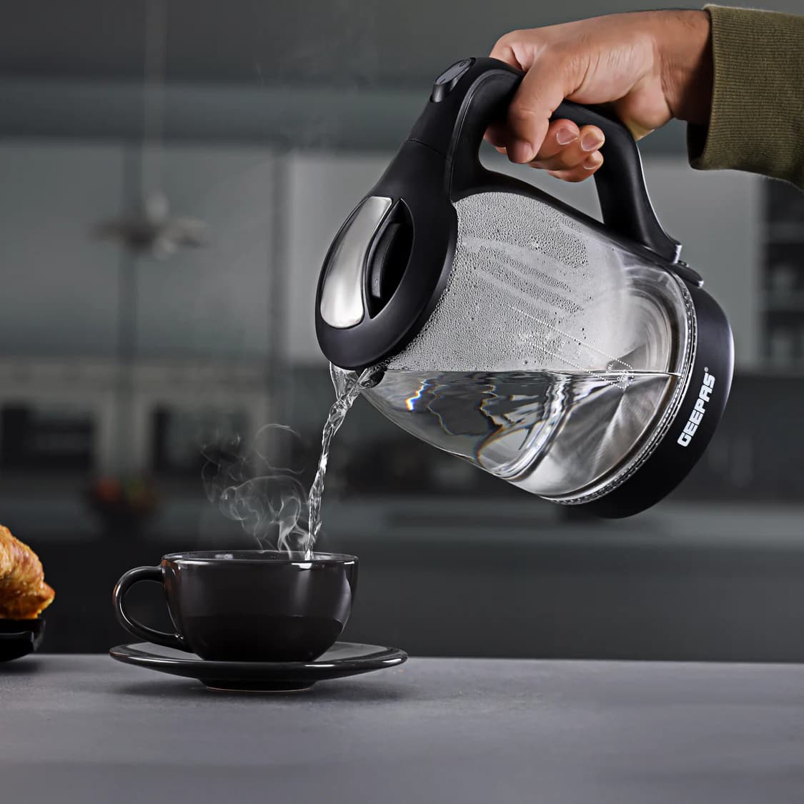 Geepas Electric Kettle - Glass Body, view 2